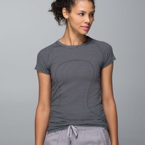 Lululemon Run Swiftly : short sleeve stripe